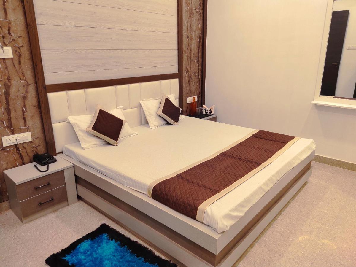 Hotel The Shree Jee Palace Mirzāpur Eksteriør bilde