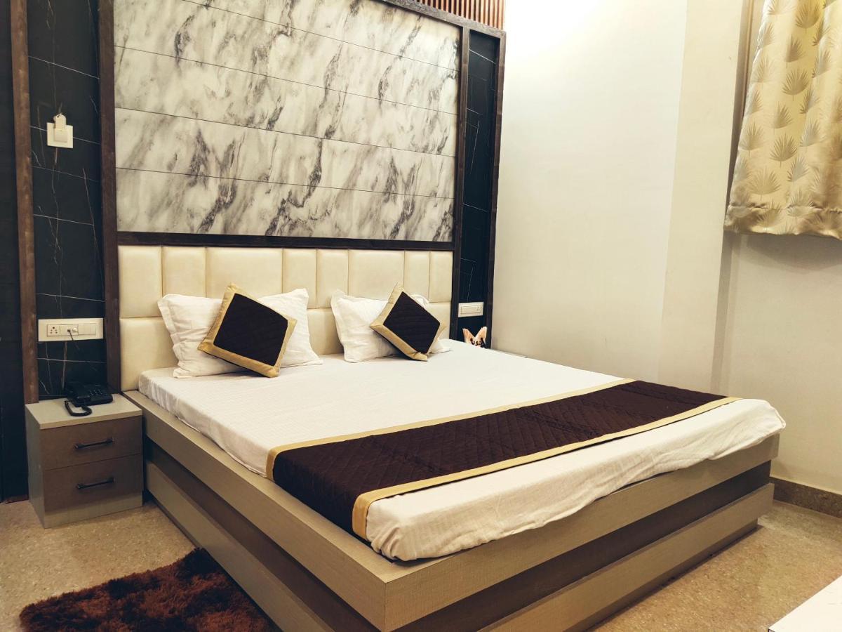 Hotel The Shree Jee Palace Mirzāpur Eksteriør bilde