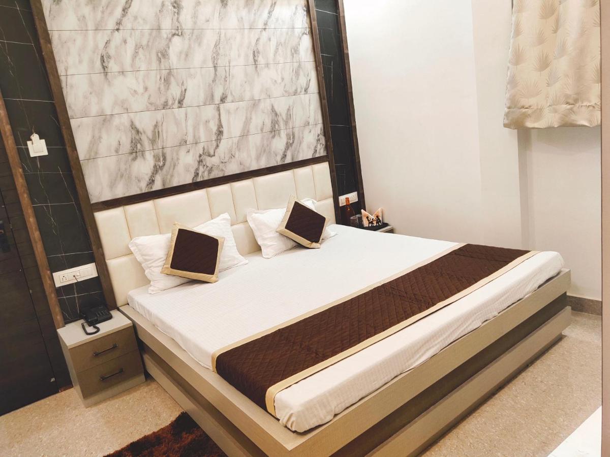 Hotel The Shree Jee Palace Mirzāpur Eksteriør bilde